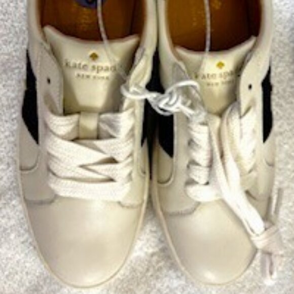 Kate Spade white leather lace-up sneakers with black accents NWOT Size 8-1/2 - Picture 2 of 9
